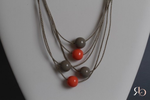 Collier Taupe et Corail